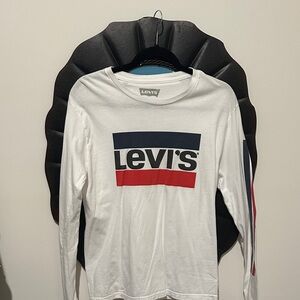 Levi's White Long-Sleeve Logo Tee with Navy & Red Accents